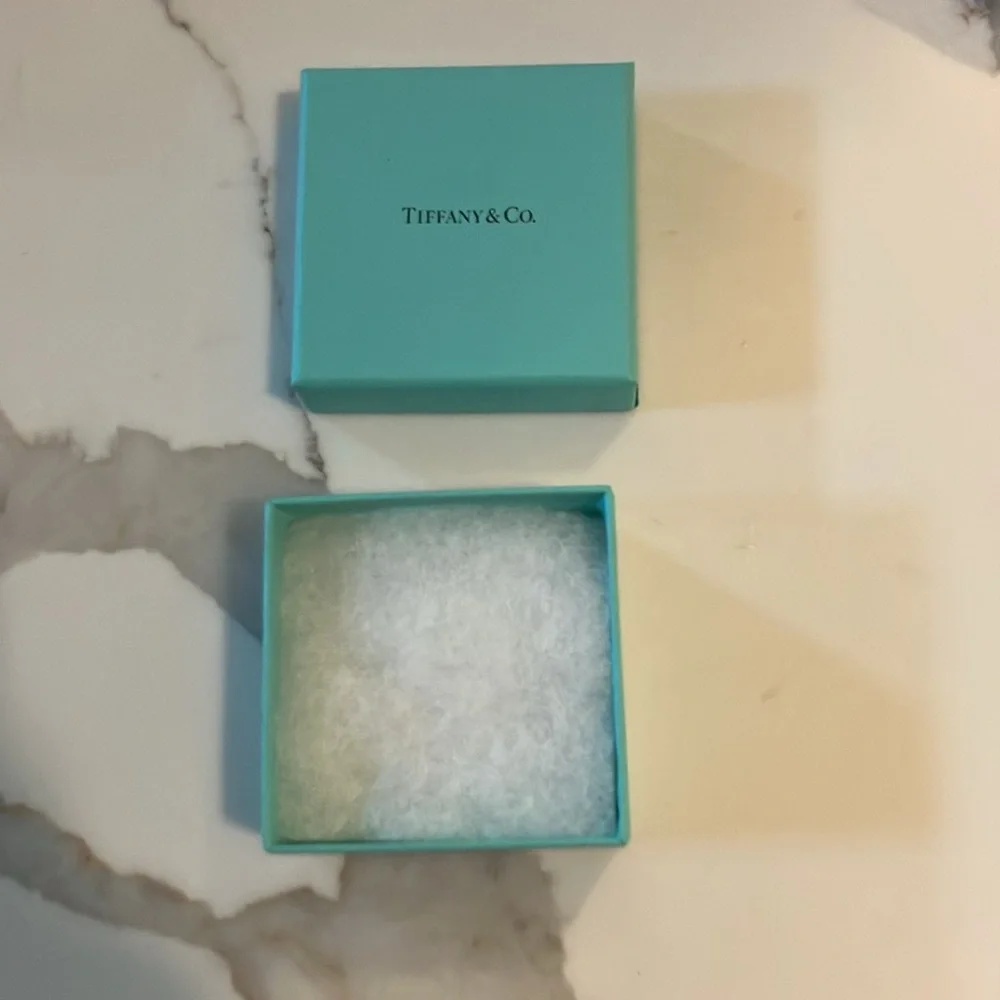 Tiffany & Co. box - Picture 2 of 5